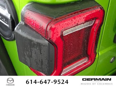 Used 2019 Jeep Wrangler Unlimited Rubicon w/ Cold Weather Group AWD/4WD image 16