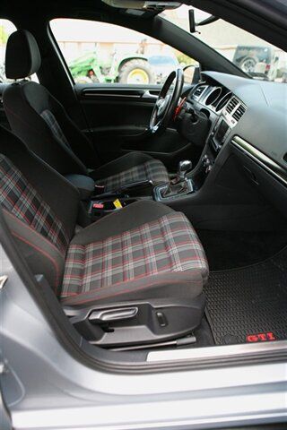 Used 2017 Volkswagen GTI Sport FWD image 18