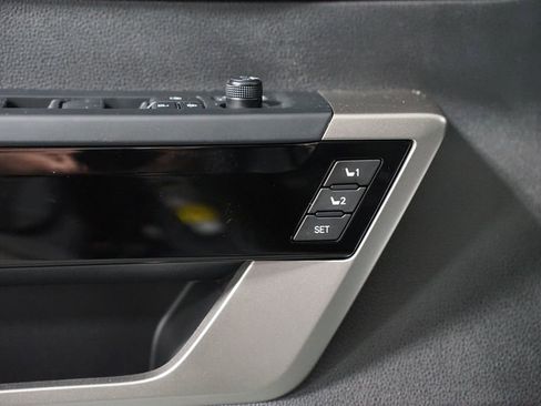 Certified 2025 Toyota Tundra Limited image 36