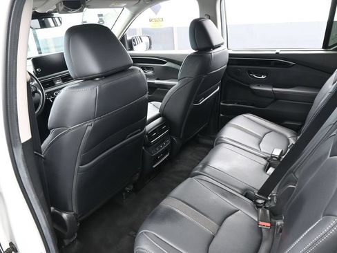 Used 2025 Honda Pilot EX-L image 38