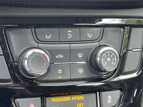Used 2018 Buick Encore Preferred AWD/4WD image 21