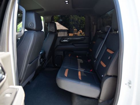 Used 2025 GMC Sierra 2500 AT4 AWD/4WD image 22