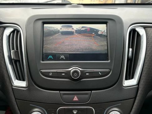 Used 2016 Chevrolet Malibu LT FWD image 19