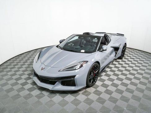 Used 2024 Chevrolet Corvette Z06 RWD image 25