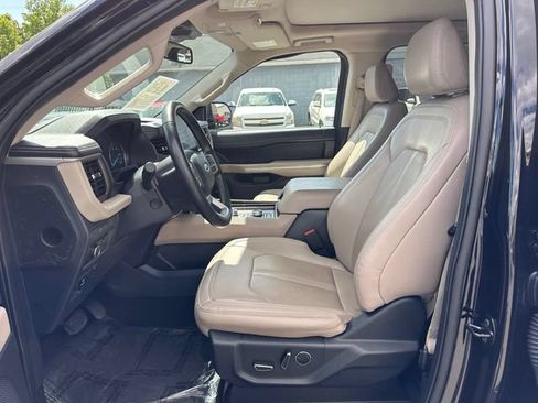 Used 2024 Ford Expedition Max Limited AWD/4WD image 12