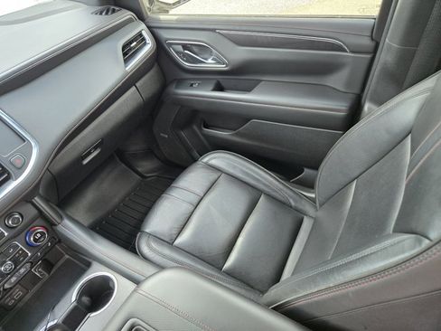 Used 2021 Chevrolet Tahoe RST w/ Luxury Package AWD/4WD image 44