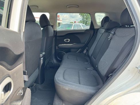 Used 2018 Kia Soul + FWD image 16