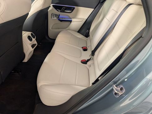 Used 2026 Mercedes-Benz GLC 300 4MATIC image 26