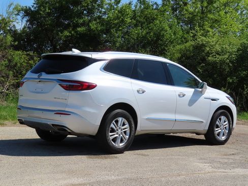 Used 2018 Buick Enclave Premium FWD image 3