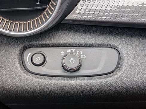 New 2026 Chevrolet Trax ACTIV w/ Sunroof Package image 13