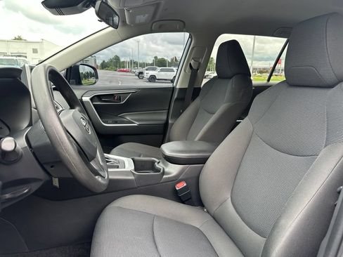 Used 2023 Toyota RAV4 LE FWD image 22