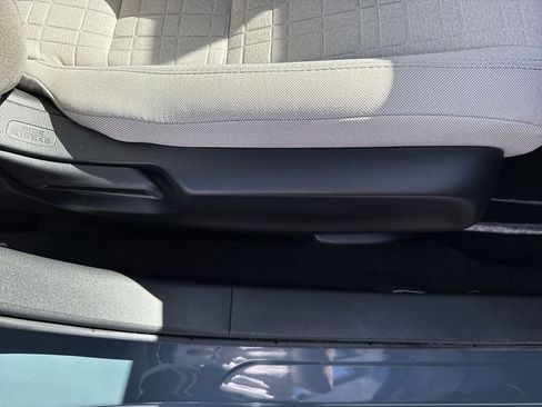 Used 2024 Honda HR-V LX image 40