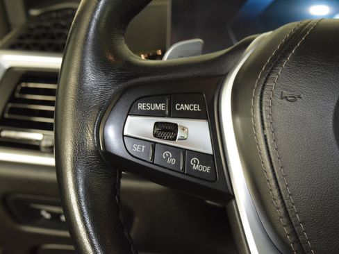 Used 2025 BMW X5 xDrive50e image 15