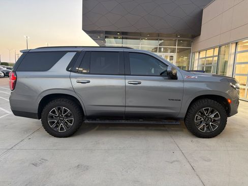 Used 2022 Chevrolet Tahoe Z71 w/ Z71 Off-Road Package AWD/4WD image 5