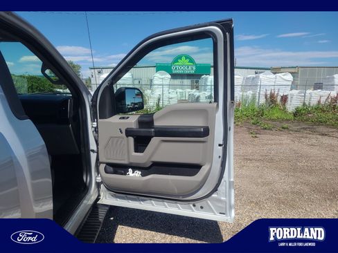 Used 2016 Ford F150 XL w/ Equipment Group 101A Mid AWD/4WD image 16