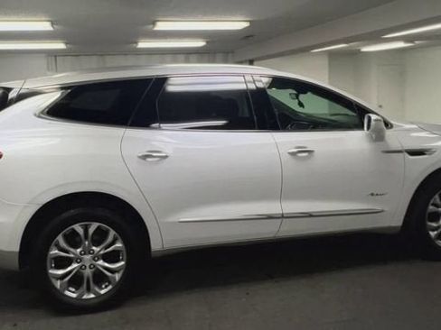 Certified 2019 Buick Enclave Avenir w/ Avenir Technology Package AWD/4WD image 9