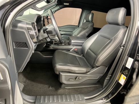 Certified 2022 Ford F150 XLT w/ Equipment Group 302A High image 31