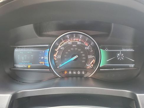 Used 2018 Ford Explorer XLT w/ Equipment Group 202A AWD/4WD image 21