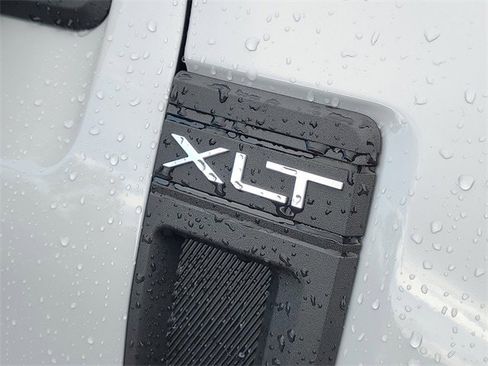 New 2025 Ford Maverick XLT w/ Equipment Group 301A image 6