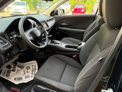 Used 2016 Honda HR-V EX image 7