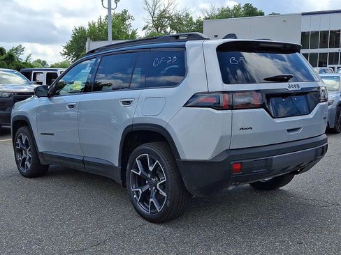 New 2026 Jeep Cherokee Overland w/ Trailer Tow Group AWD/4WD image 3