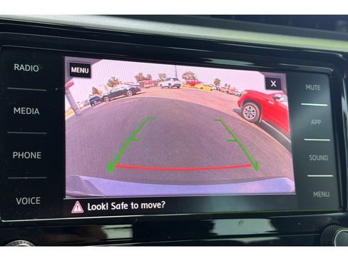 Used 2021 Volkswagen Passat 2.0T S FWD image 20