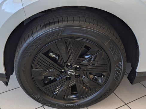 New 2026 Nissan Murano SV image 7