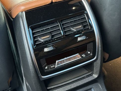 Used 2021 BMW X7 xDrive40i w/ M Sport Package image 13