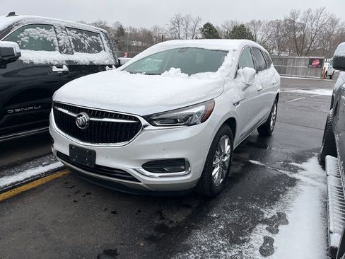 Used 2019 Buick Enclave Premium w/ Experience Buick Package image 7
