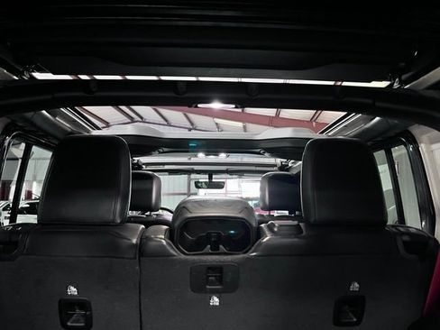 Used 2020 Jeep Wrangler Unlimited Rubicon w/ Quick Order Package 28Y Recon AWD/4WD image 7