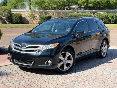 Used 2013 Toyota Venza LE w/ LE Convenience Pkg