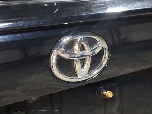 Used 2023 Toyota RAV4 XLE AWD/4WD image 30