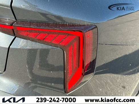New 2025 Kia K4 LXS image 10