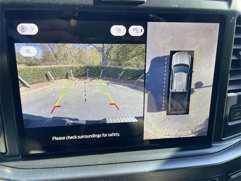 New 2026 Ford F250 Lariat w/ Black Appearance Package image 21