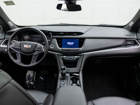 Certified 2024 Cadillac XT5 Premium Luxury AWD/4WD image 9