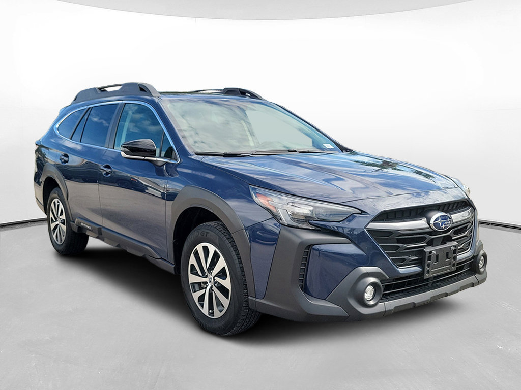 Used 2025 Subaru Outback Premium AWD/4WD image 3