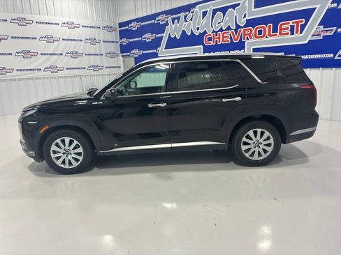 Used 2024 Hyundai Palisade SEL FWD image 3