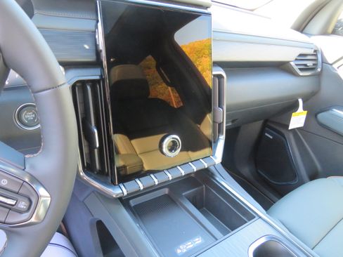 New 2026 GMC Acadia AT4 w/ Super Cruise Package image 14