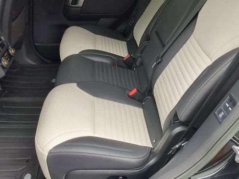 Certified 2023 Land Rover Discovery S R-Dynamic image 20