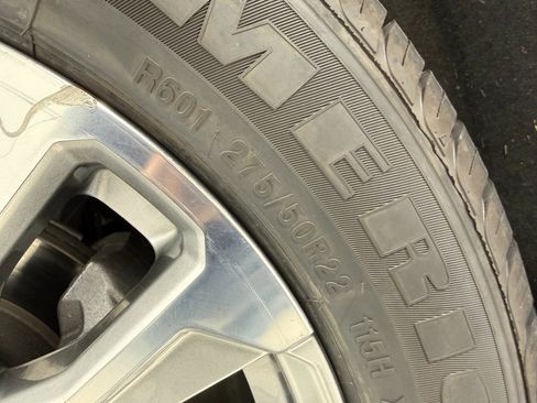 Used 2022 GMC Yukon XL Denali image 56