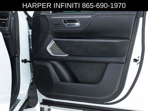 Used 2025 INFINITI QX80 Sensory AWD/4WD image 32