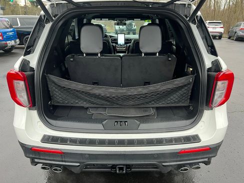 Used 2024 Ford Explorer ST w/ Technology Package image 7