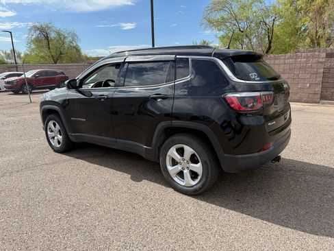 Used 2018 Jeep Compass Latitude w/ Popular Equipment Group AWD/4WD image 7