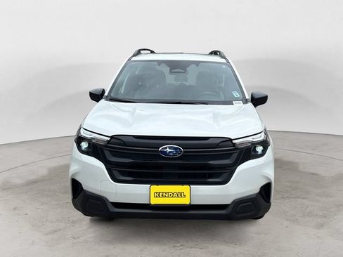 Used 2025 Subaru Forester AWD/4WD image 2