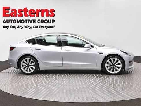 Used 2018 Tesla Model 3 Long Range image 4