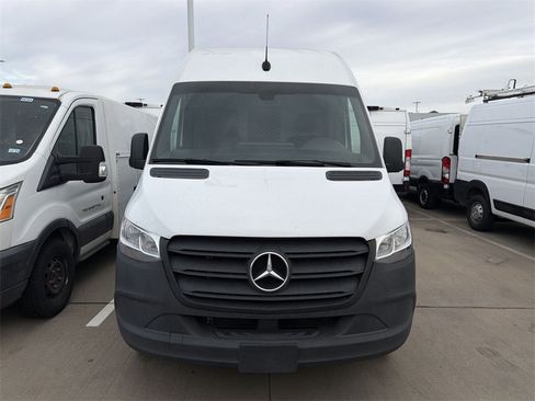 Used 2024 Mercedes-Benz Sprinter 2500 w/ Acoustic Package image 2