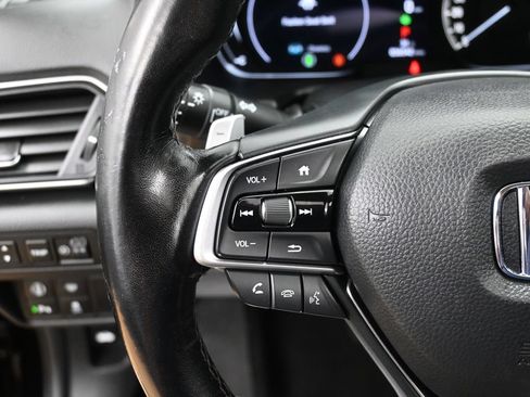 Used 2022 Honda Accord Touring image 13