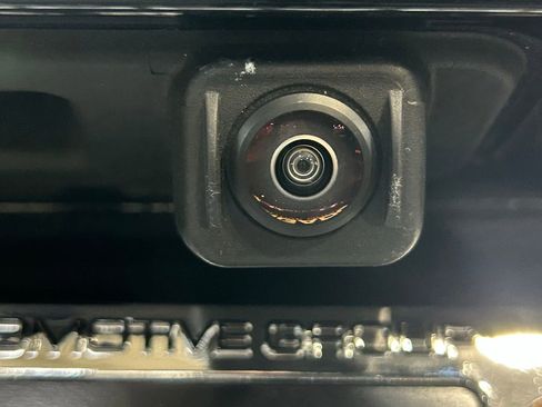 Used 2026 BMW M3 Competition AWD/4WD image 27