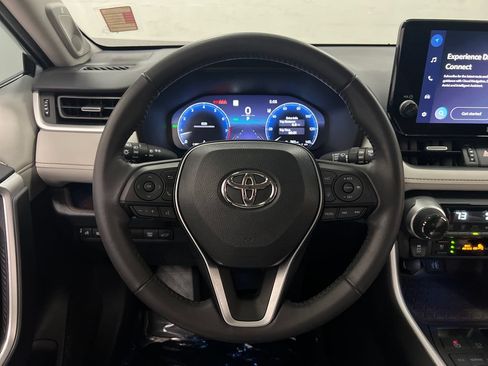 Used 2023 Toyota RAV4 Limited AWD/4WD image 18