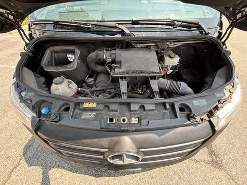 Used 2019 Mercedes-Benz Sprinter 2500 w/ Acoustic Package image 36